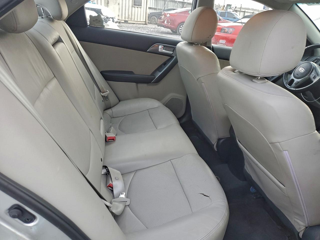 2010 KIA FORTE EX photo 10