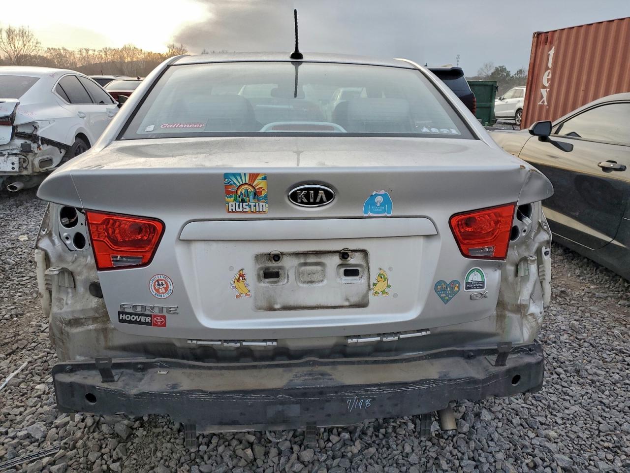 2010 KIA FORTE EX photo 6