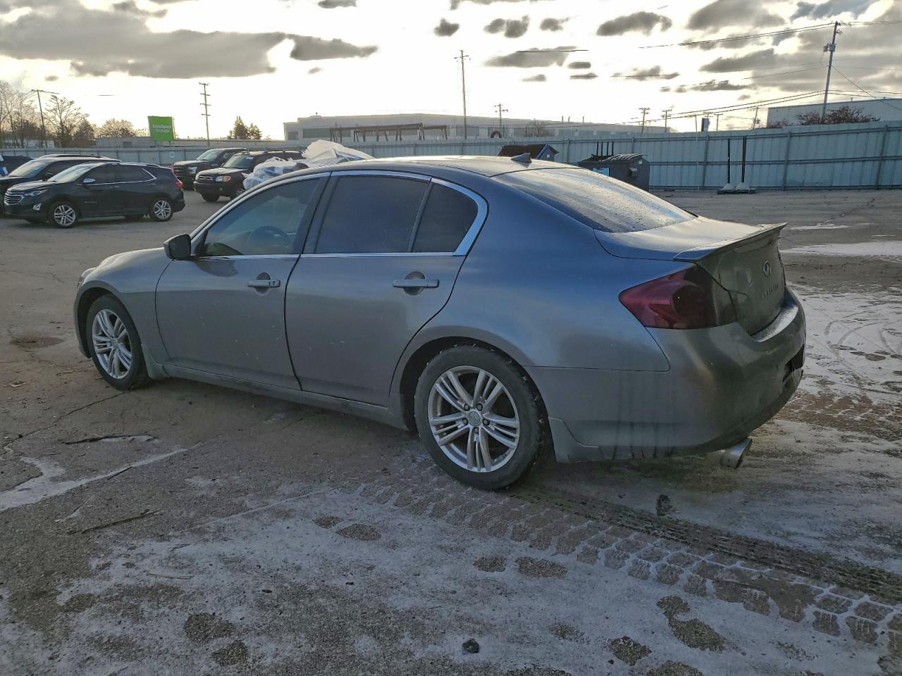 2013 INFINITI G37 BASE photo 2
