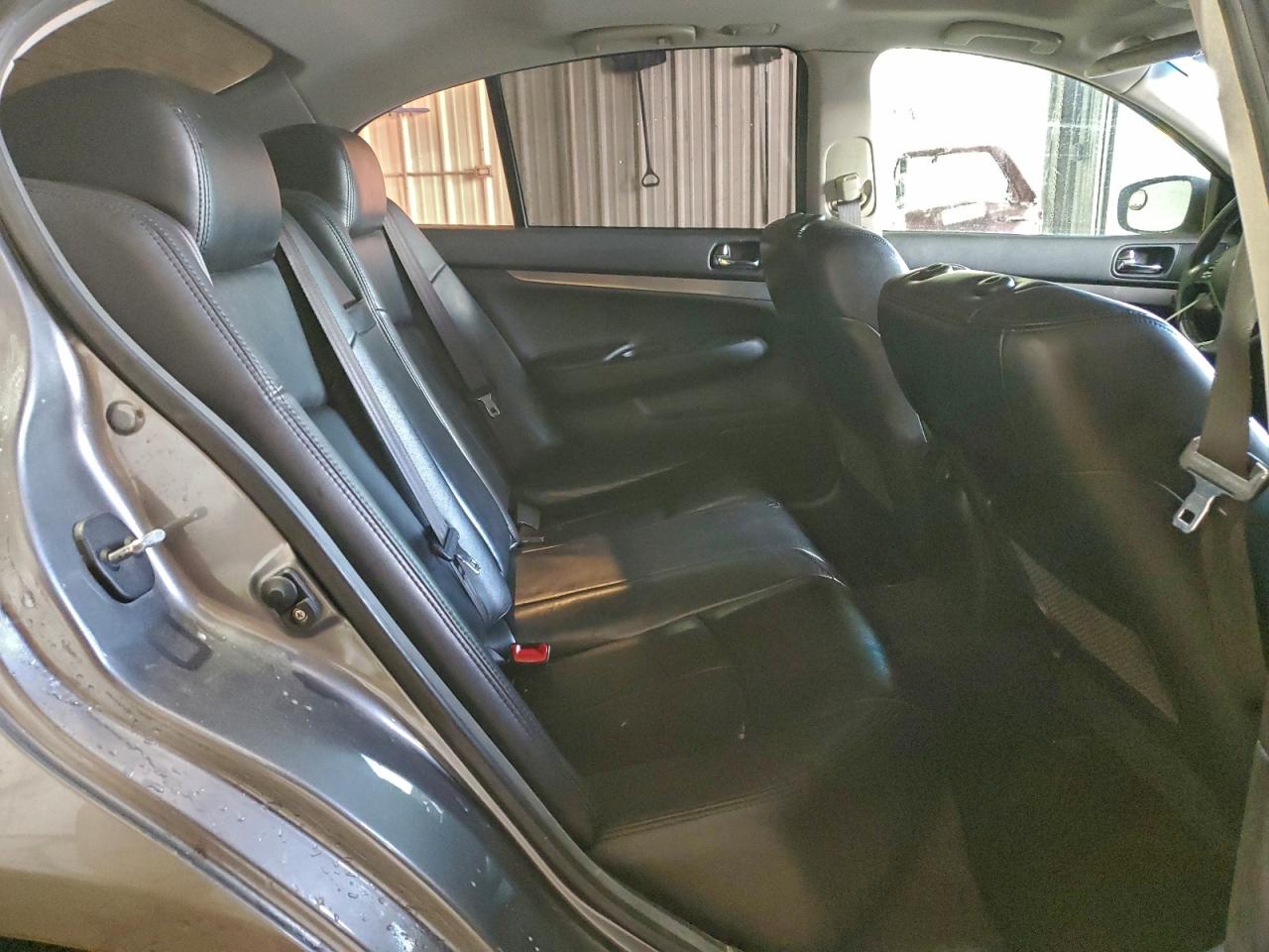 2013 INFINITI G37 BASE photo 10