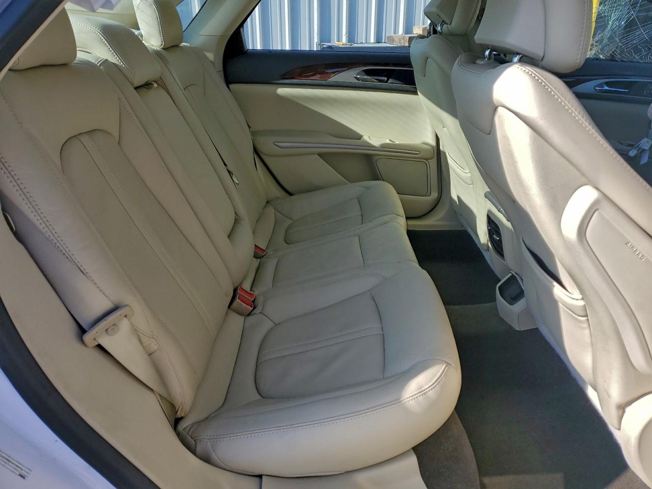 2014 LINCOLN MKZ photo 19