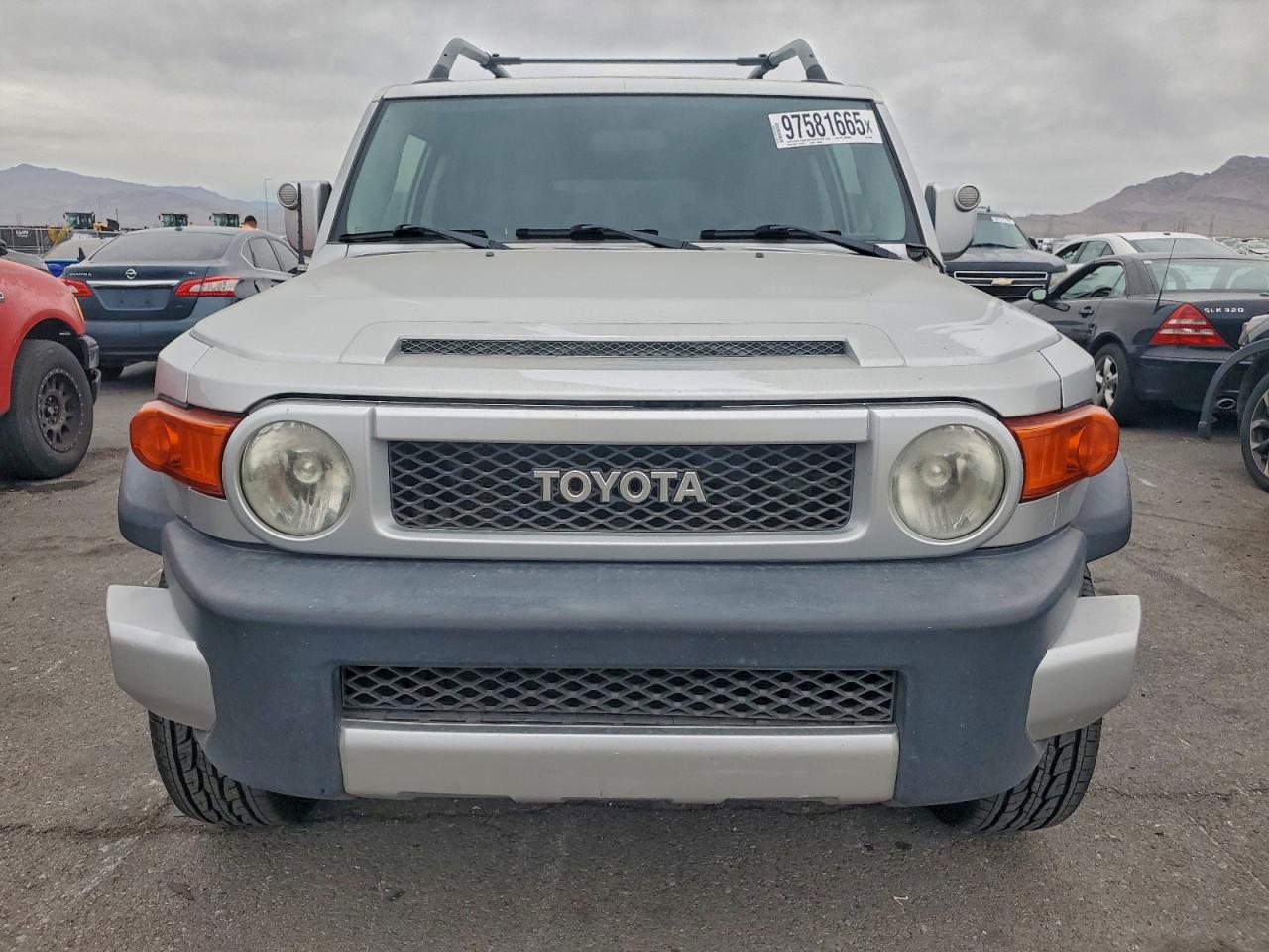 2007 TOYOTA FJ CRUISER photo 5