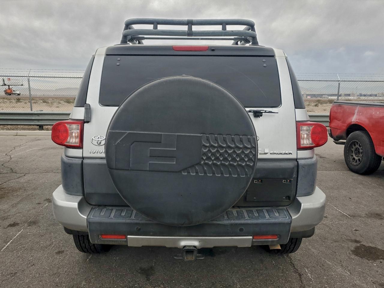 2007 TOYOTA FJ CRUISER photo 6