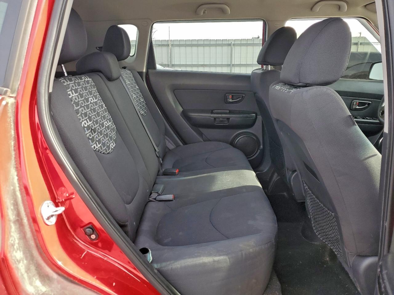 2011 KIA SOUL + photo 19