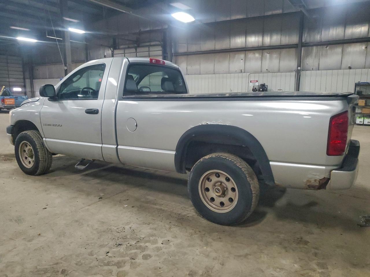 2007 DODGE RAM 1500 ST photo 2