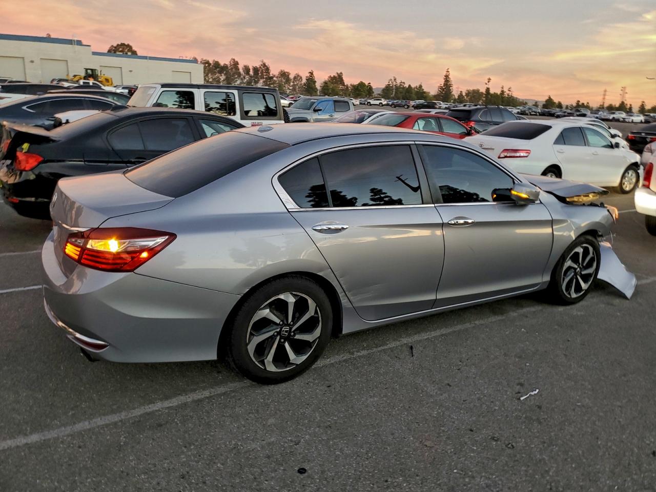 2016 HONDA ACCORD EXL photo 3