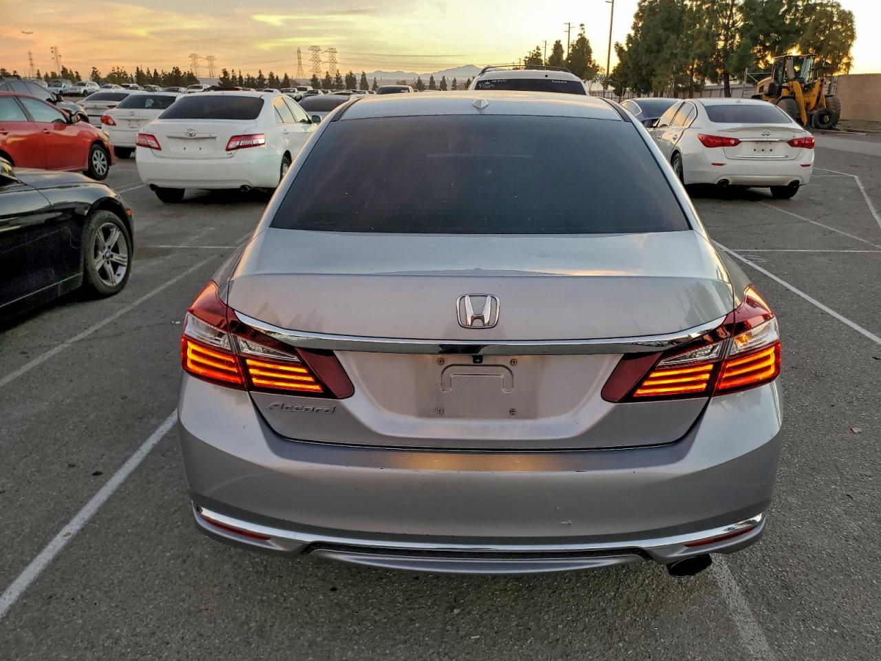 2016 HONDA ACCORD EXL photo 6