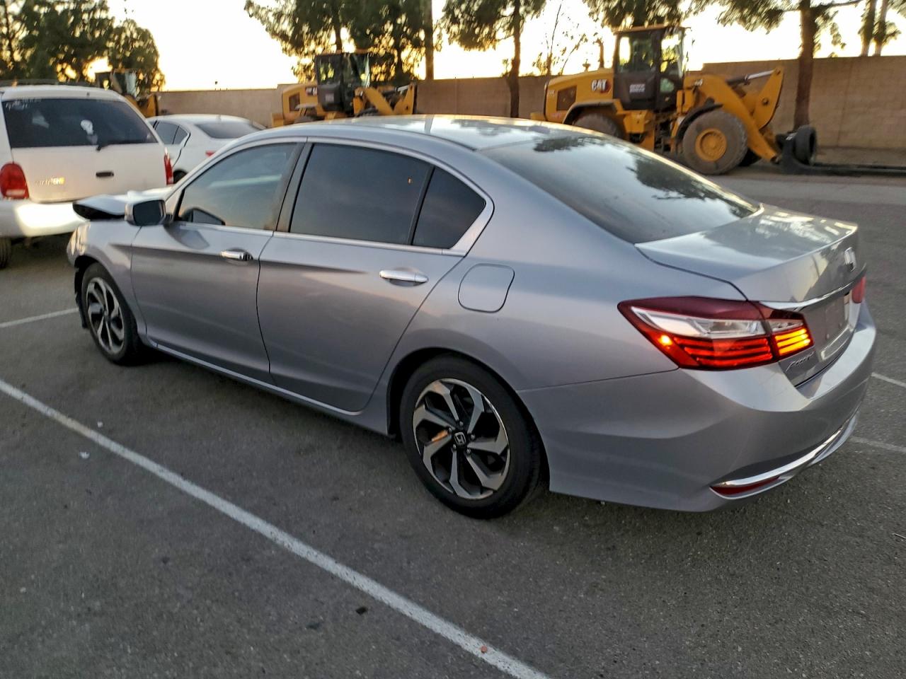 2016 HONDA ACCORD EXL photo 2