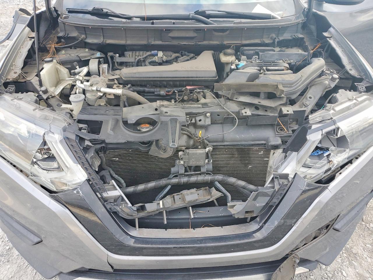 2018 NISSAN ROGUE S photo 11