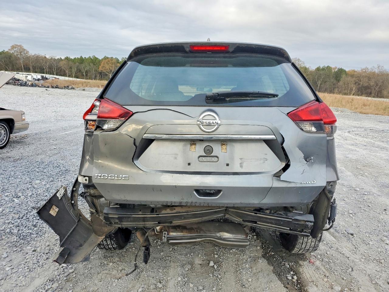 2018 NISSAN ROGUE S photo 6