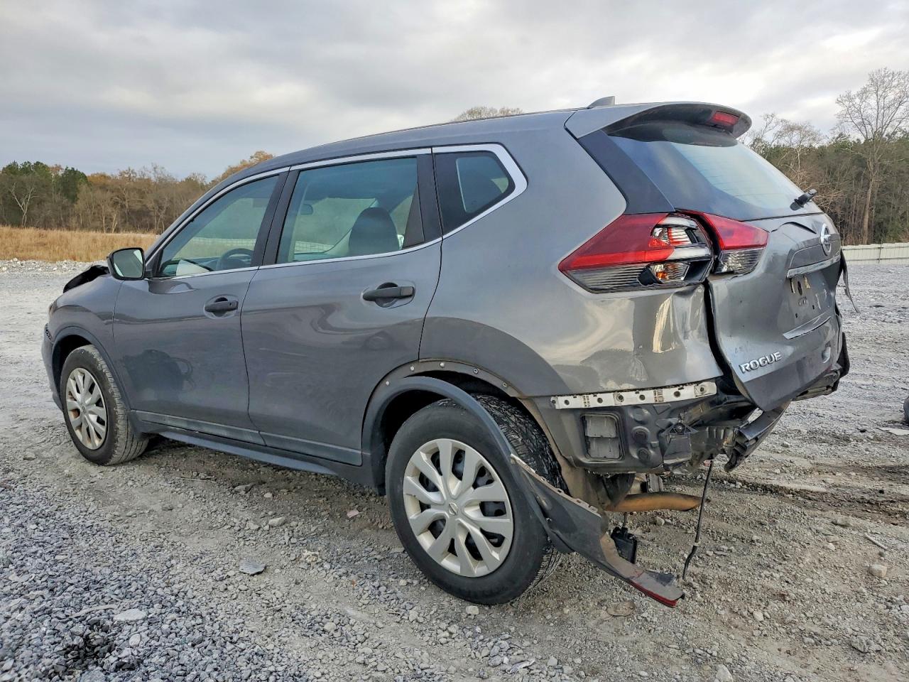 2018 NISSAN ROGUE S photo 2