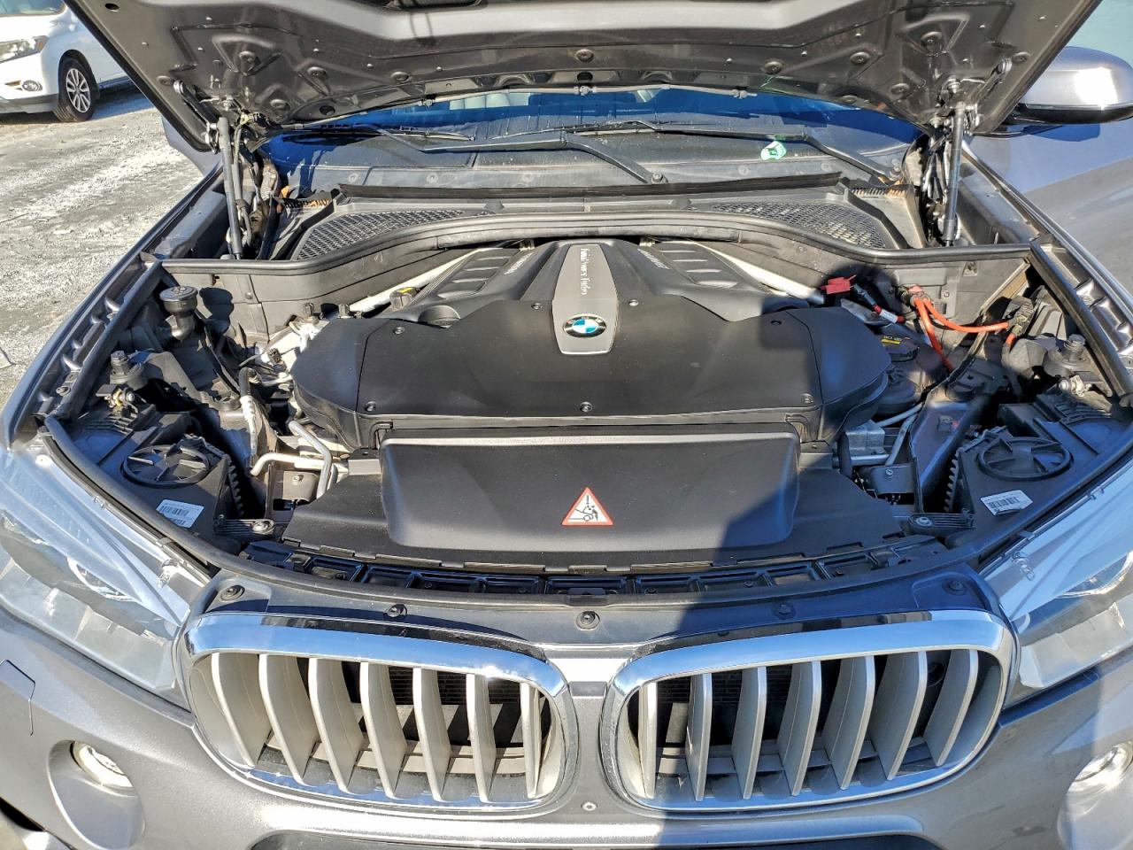 2016 BMW X5 XDRIVE50I photo 12
