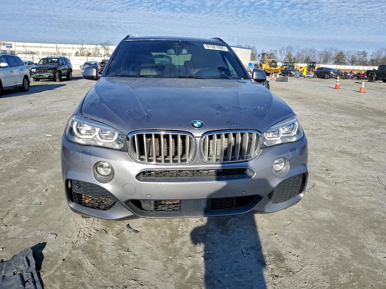2016 BMW X5 XDRIVE50I photo 5