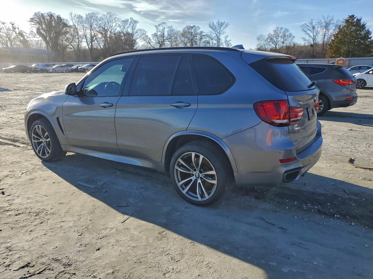 2016 BMW X5 XDRIVE50I photo 2