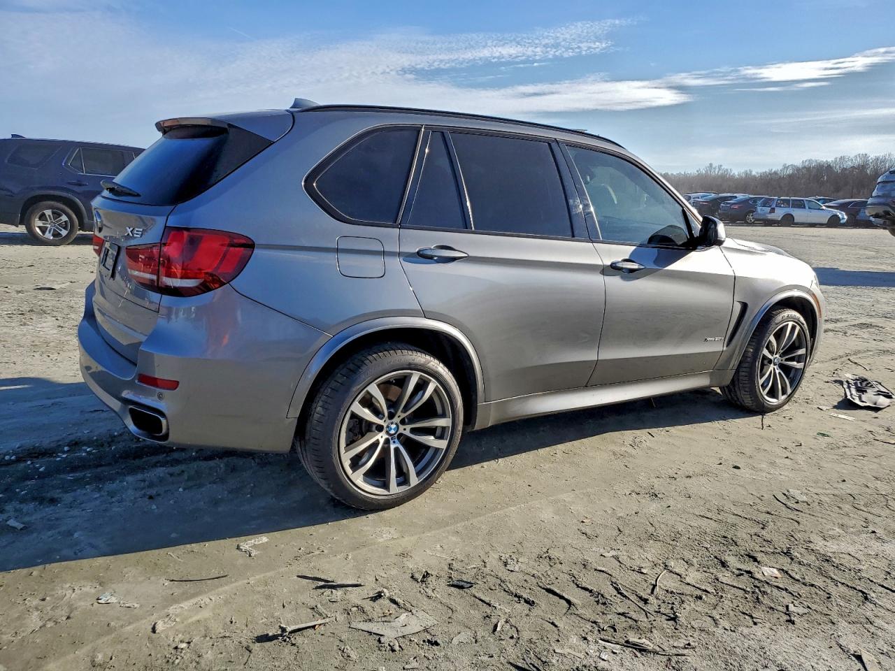 2016 BMW X5 XDRIVE50I photo 3
