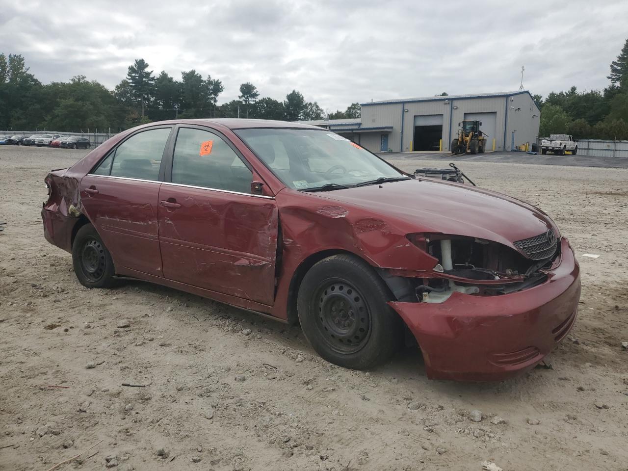 2004 TOYOTA CAMRY LE photo 4