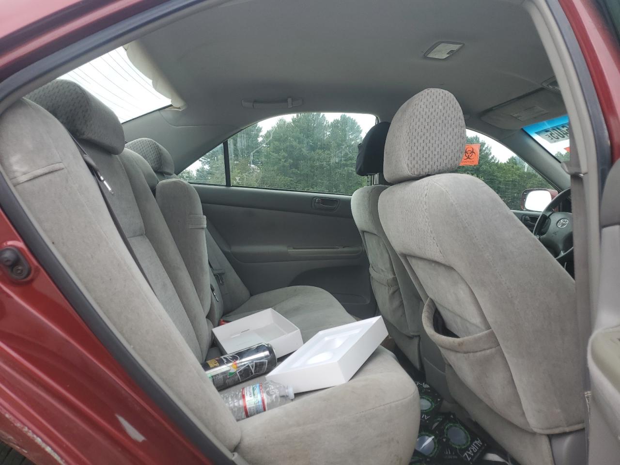 2004 TOYOTA CAMRY LE photo 10