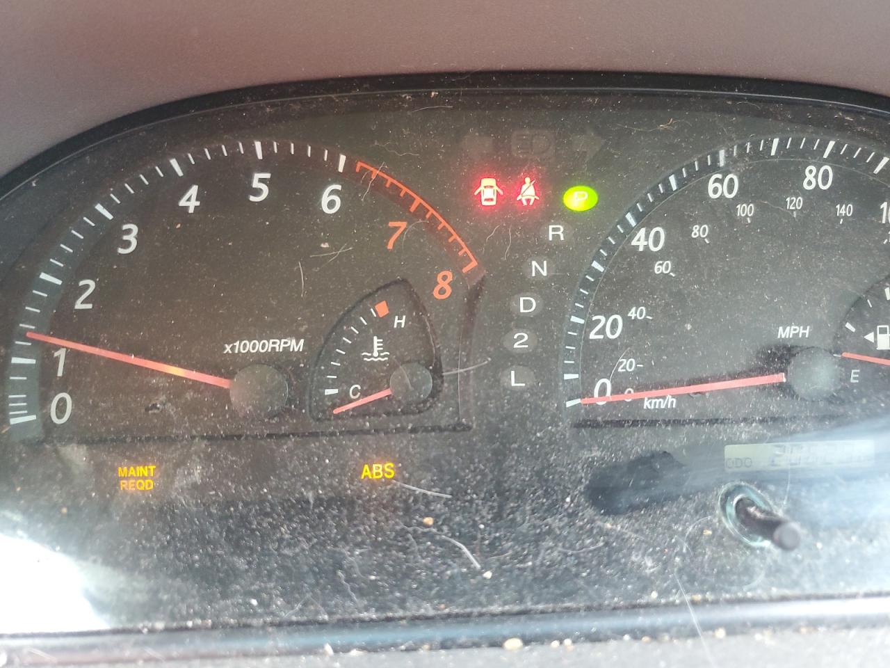 2004 TOYOTA CAMRY LE photo 9