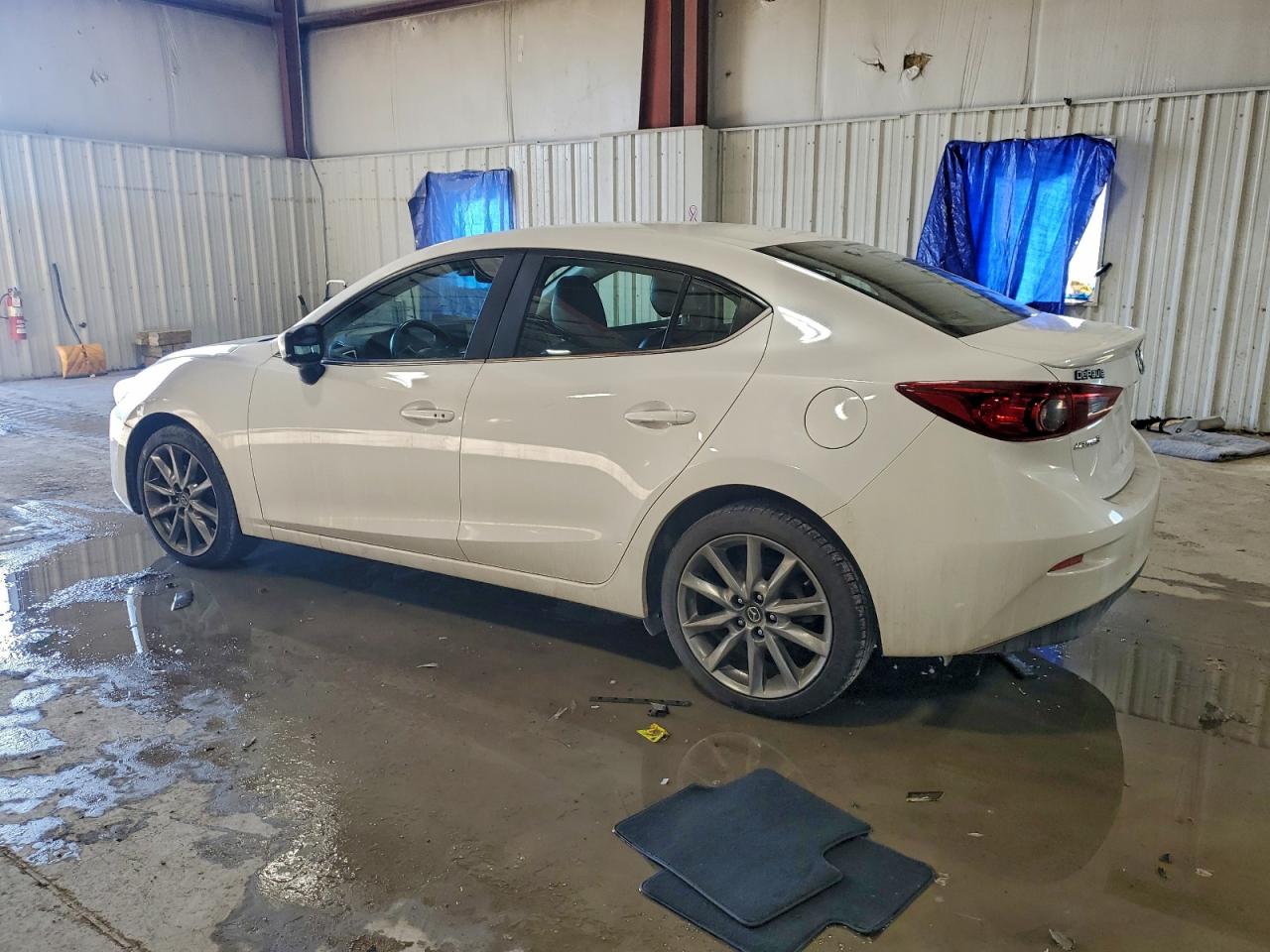2018 MAZDA 3 TOURING photo 2