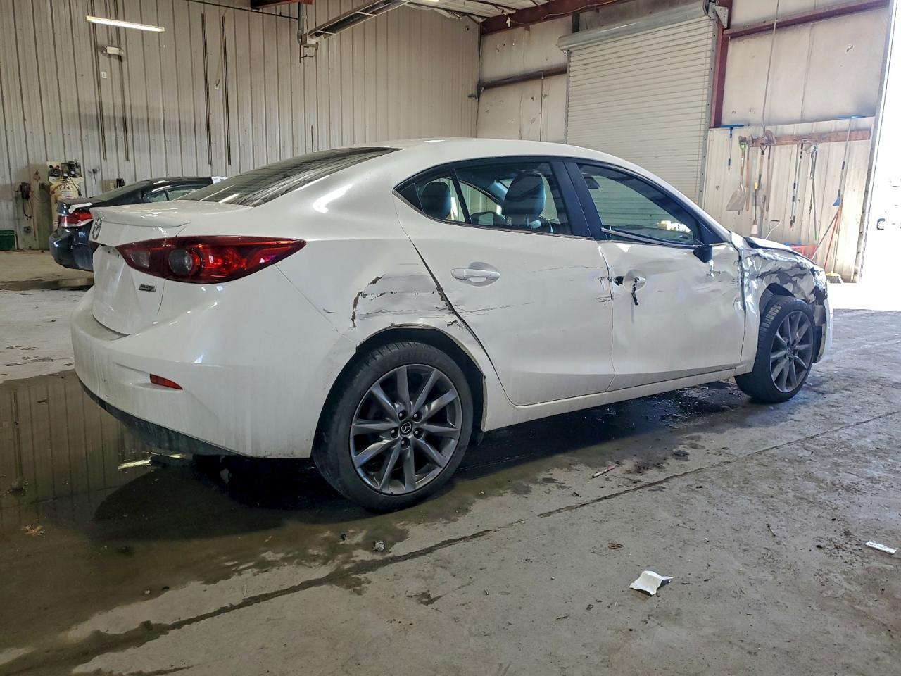 2018 MAZDA 3 TOURING photo 3