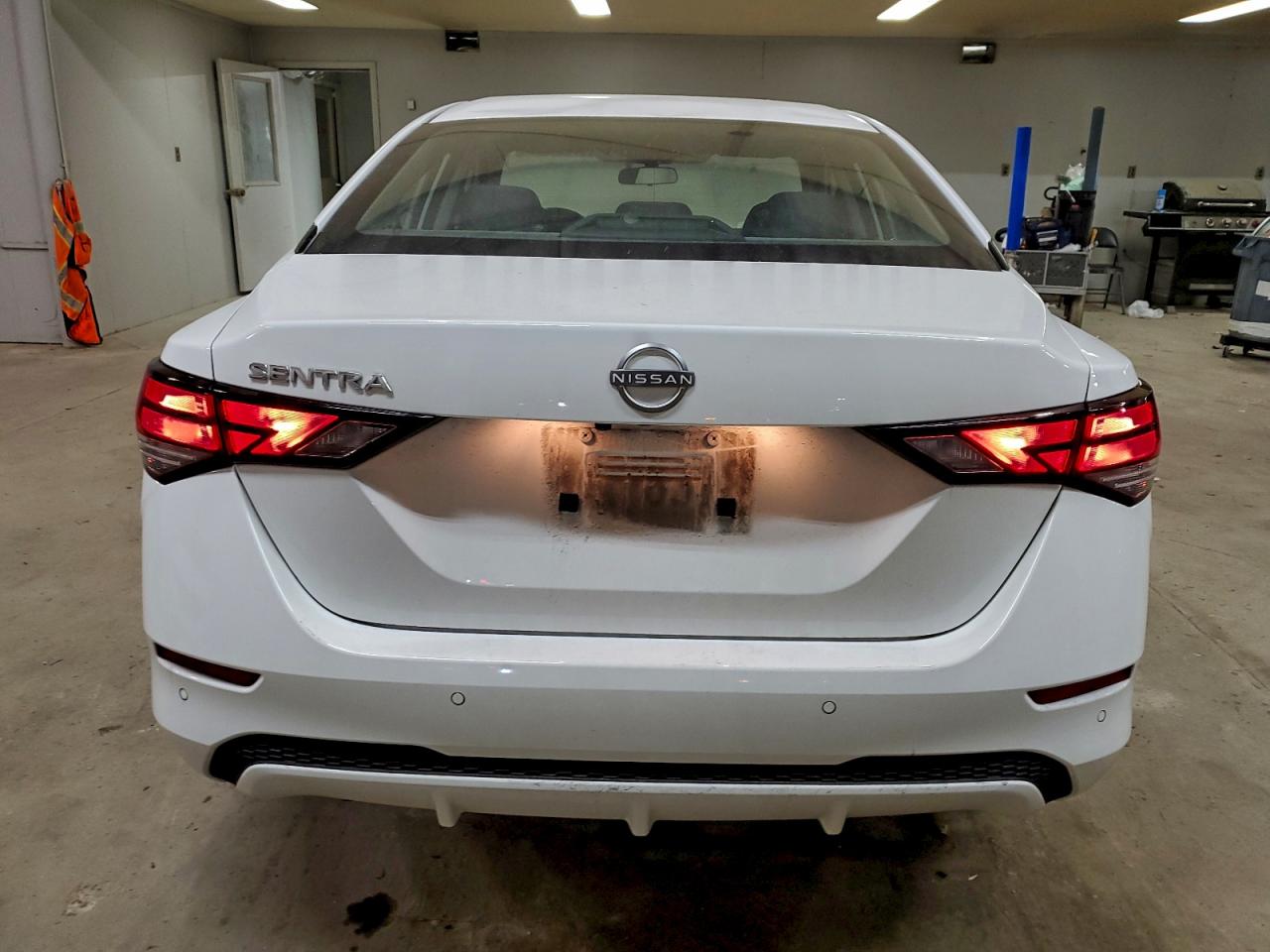 2024 NISSAN SENTRA S photo 6