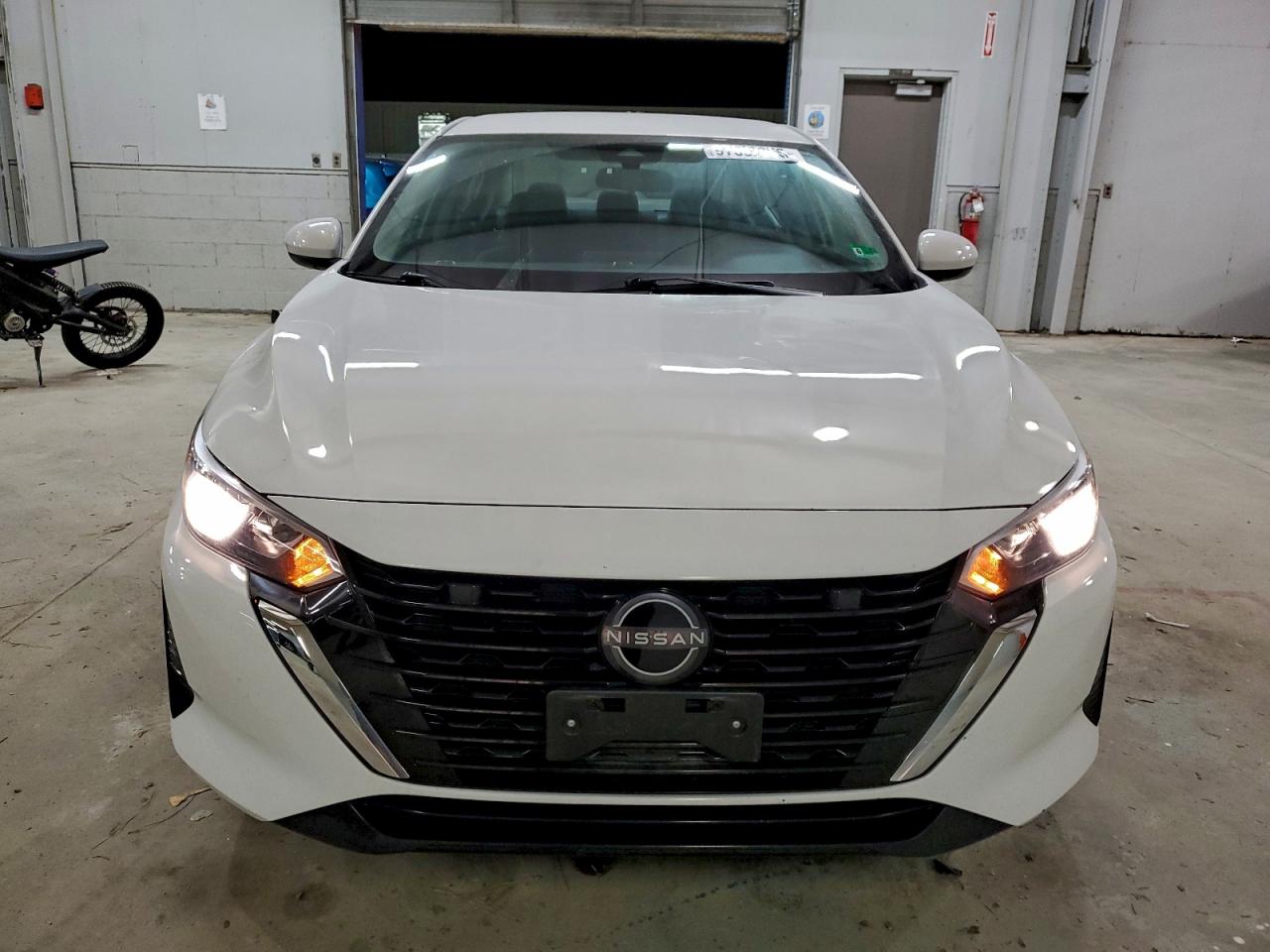 2024 NISSAN SENTRA S photo 5