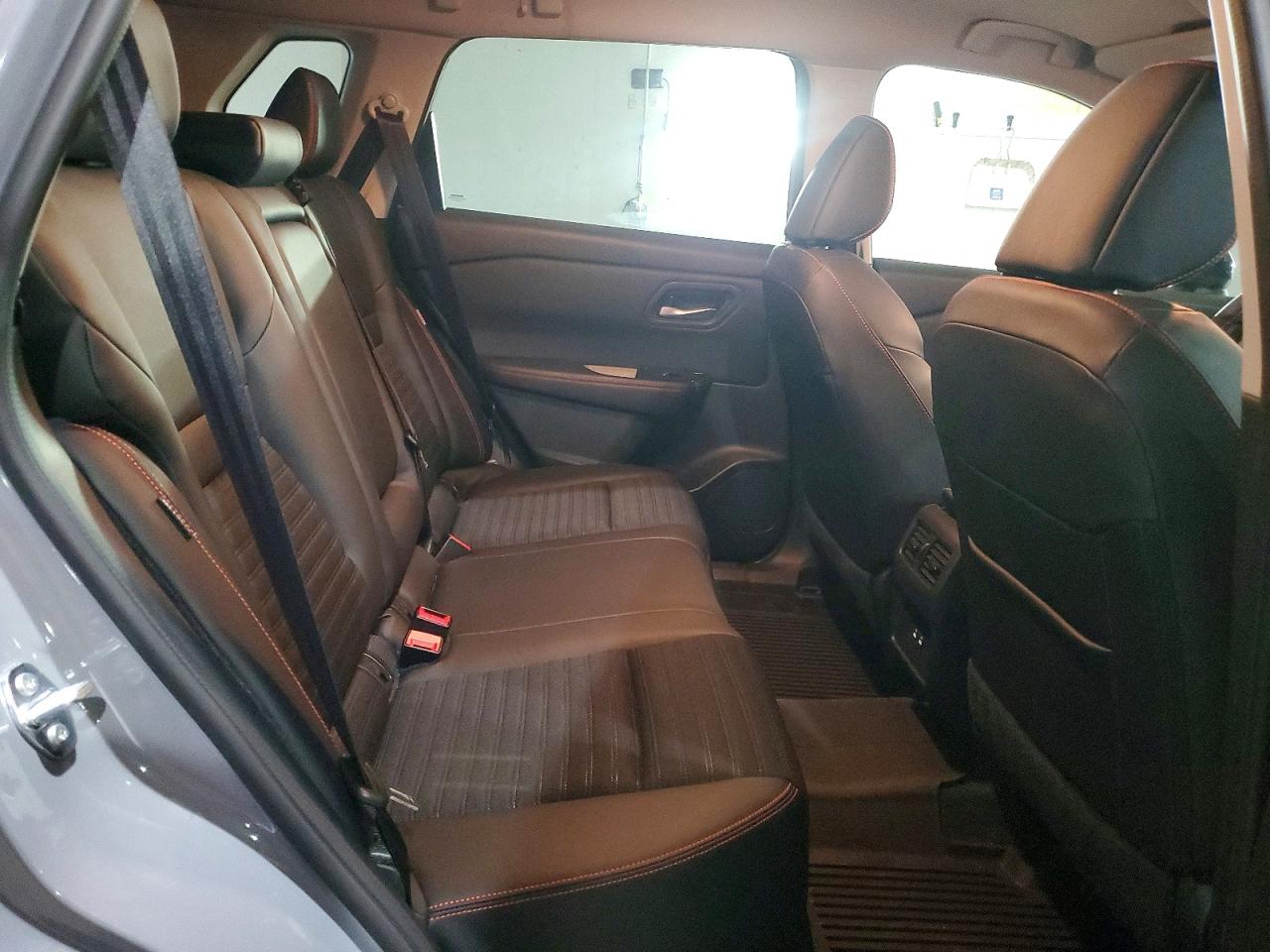 2025 NISSAN ROGUE SV photo 11