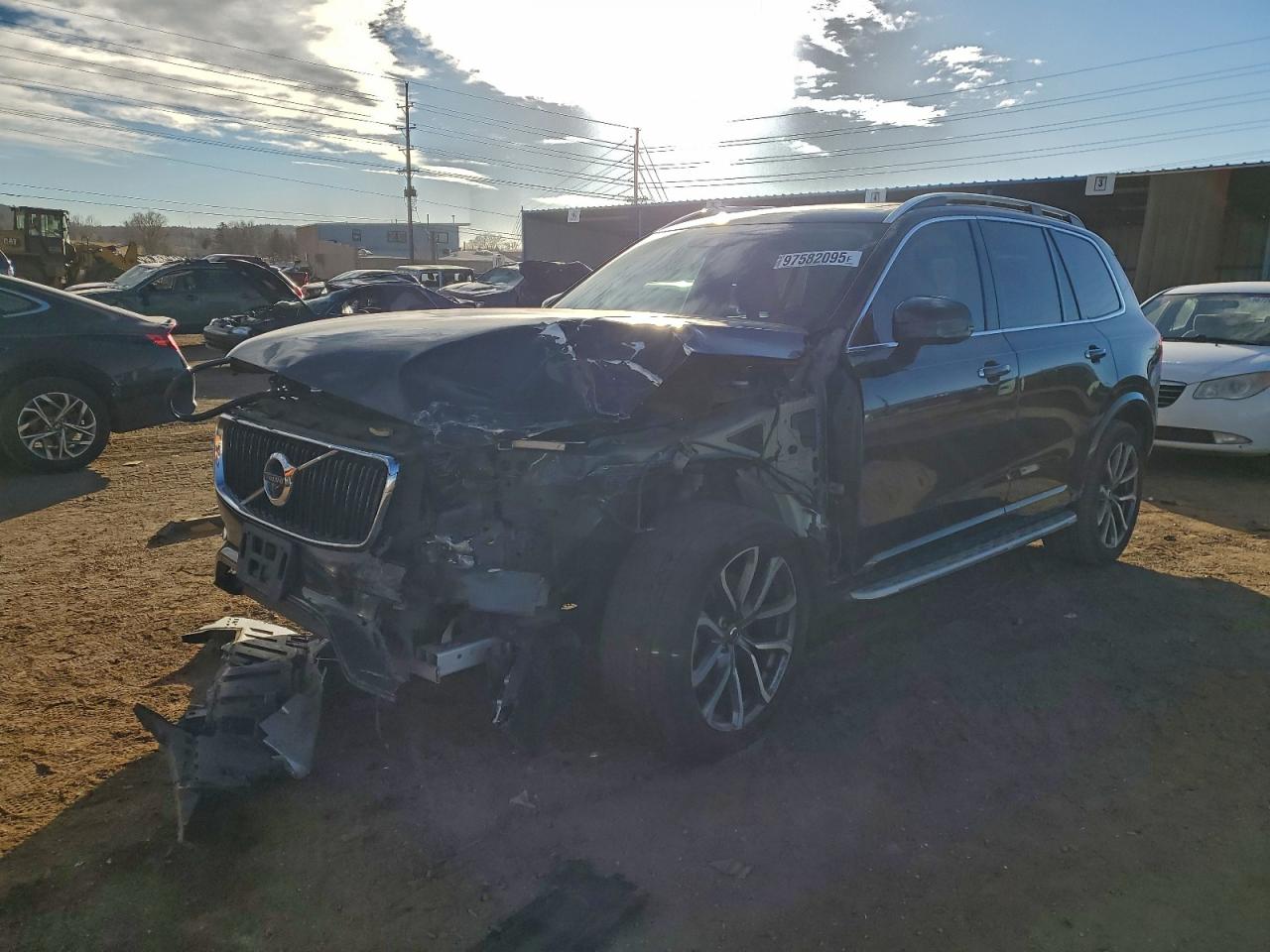 2017 VOLVO XC90