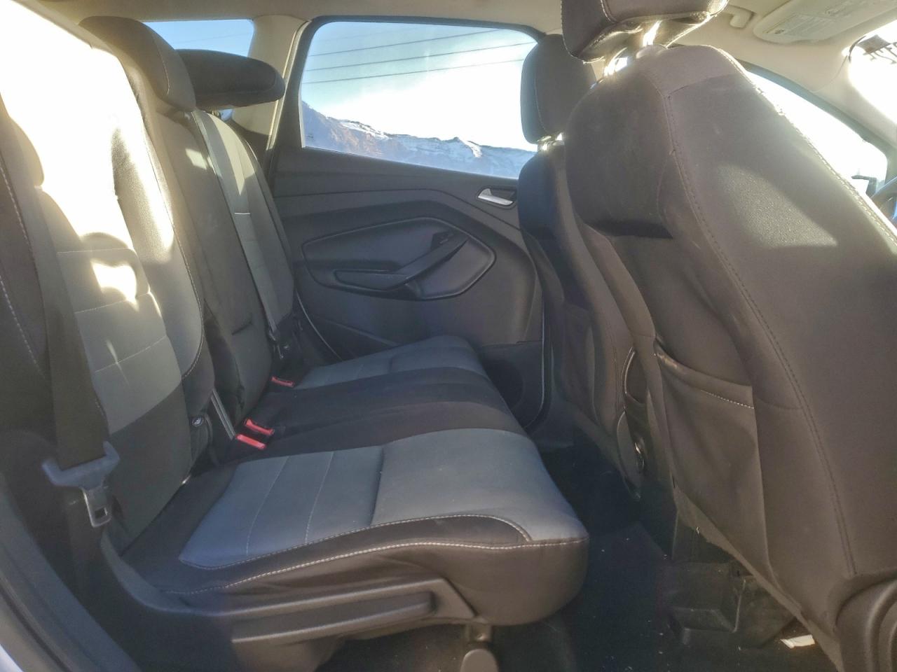 2015 FORD ESCAPE SE photo 11