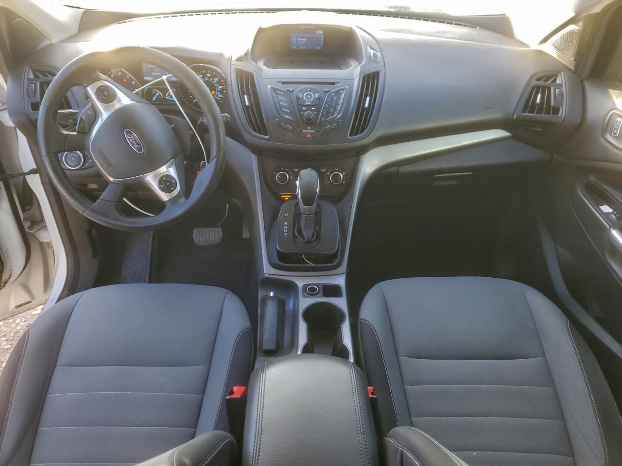 2015 FORD ESCAPE SE photo 8