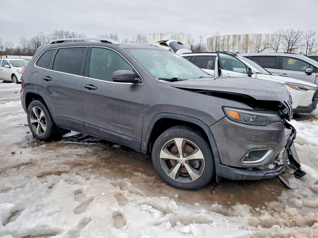 2019 JEEP CHEROKEE LIMITED photo 4