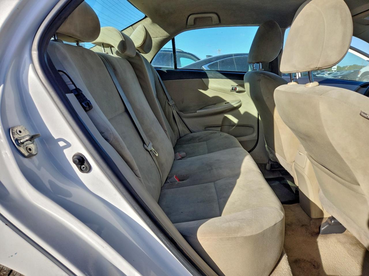 2013 TOYOTA COROLLA BASE photo 10