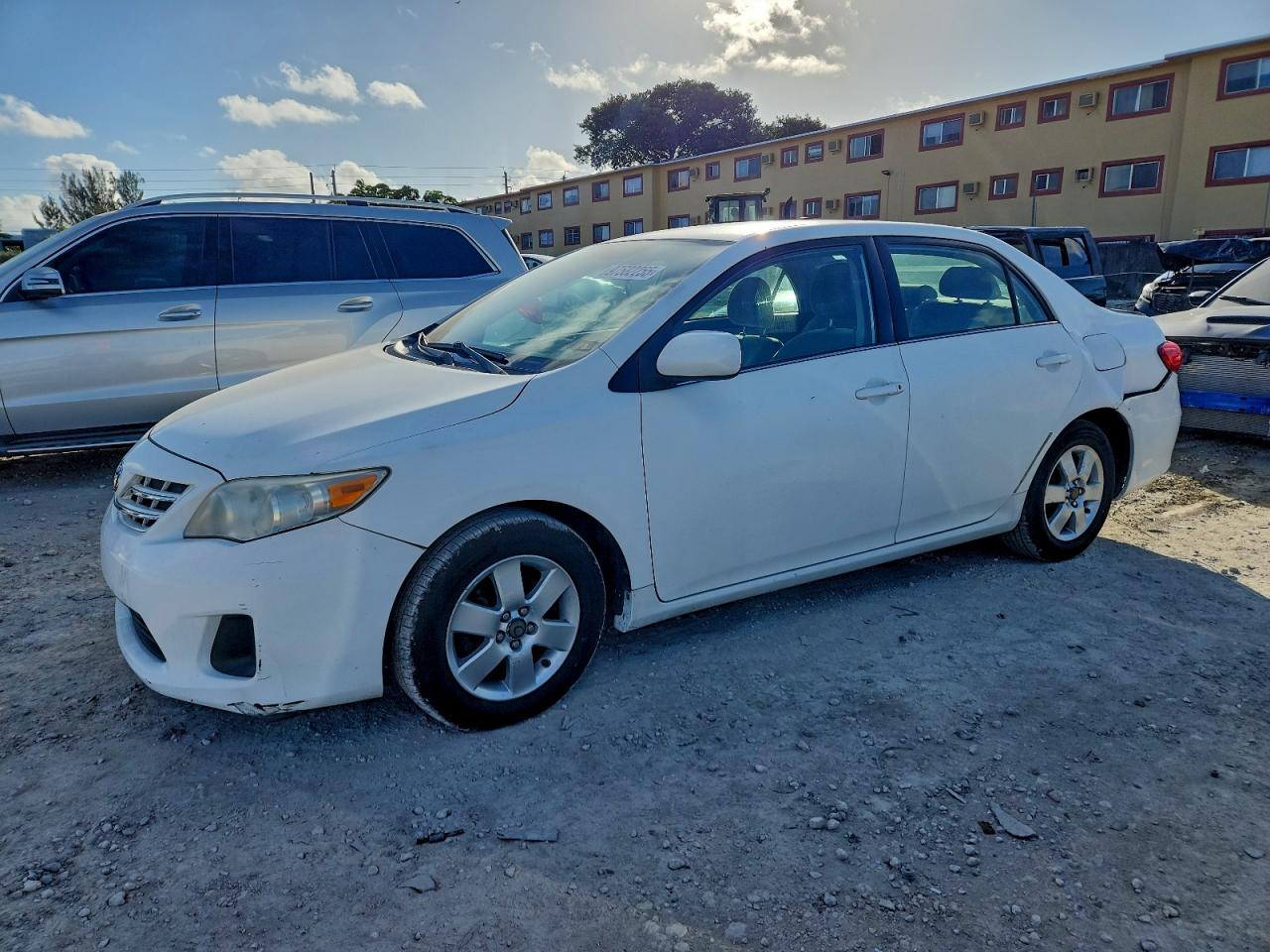 2013 TOYOTA COROLLA