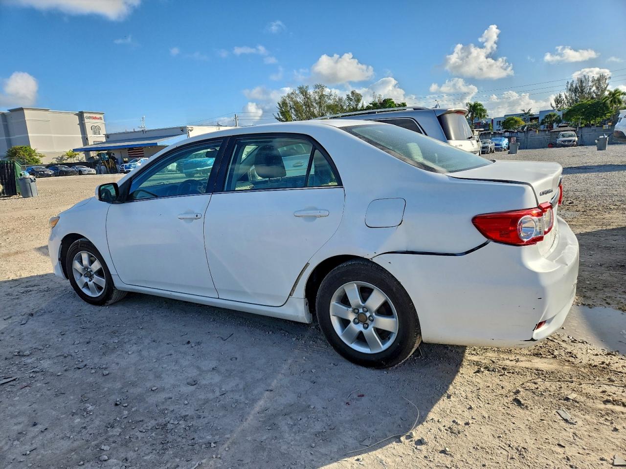 2013 TOYOTA COROLLA BASE photo 2