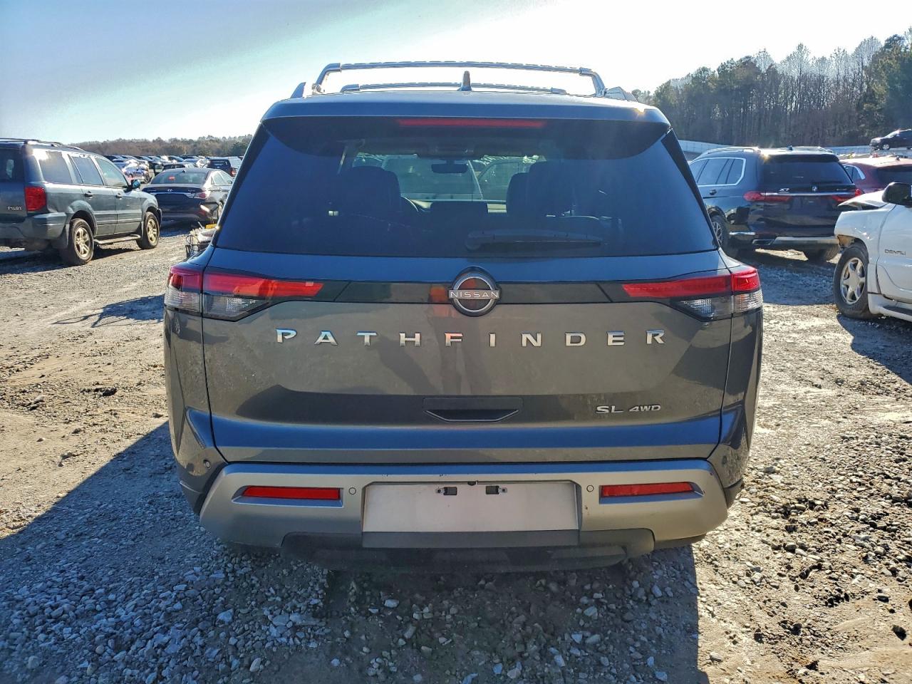 2023 NISSAN PATHFINDER SL photo 6
