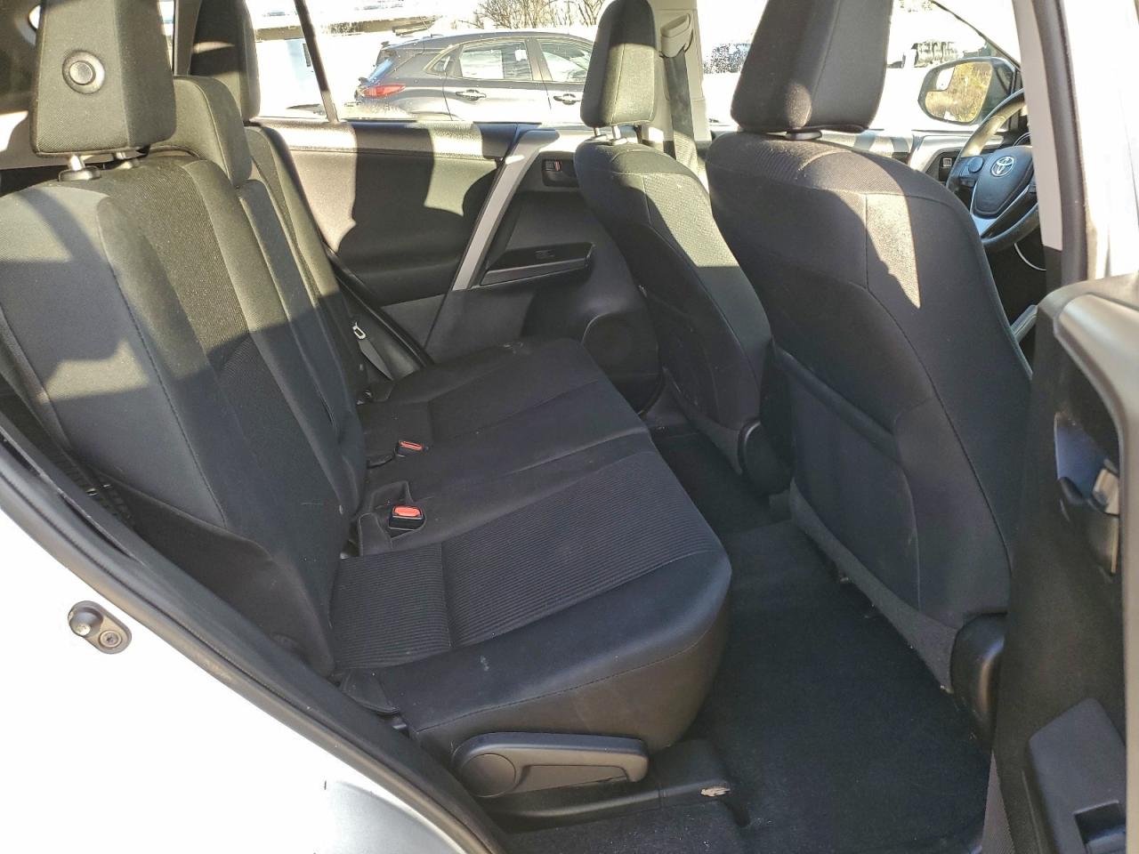 2017 TOYOTA RAV4 LE photo 11