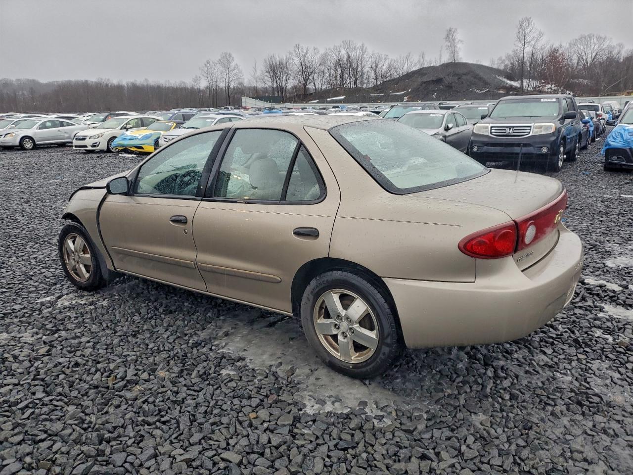 2004 CHEVROLET CAVALIER LS photo 2