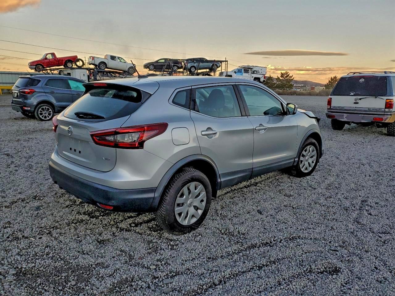 2020 NISSAN ROGUE SPORT S photo 3
