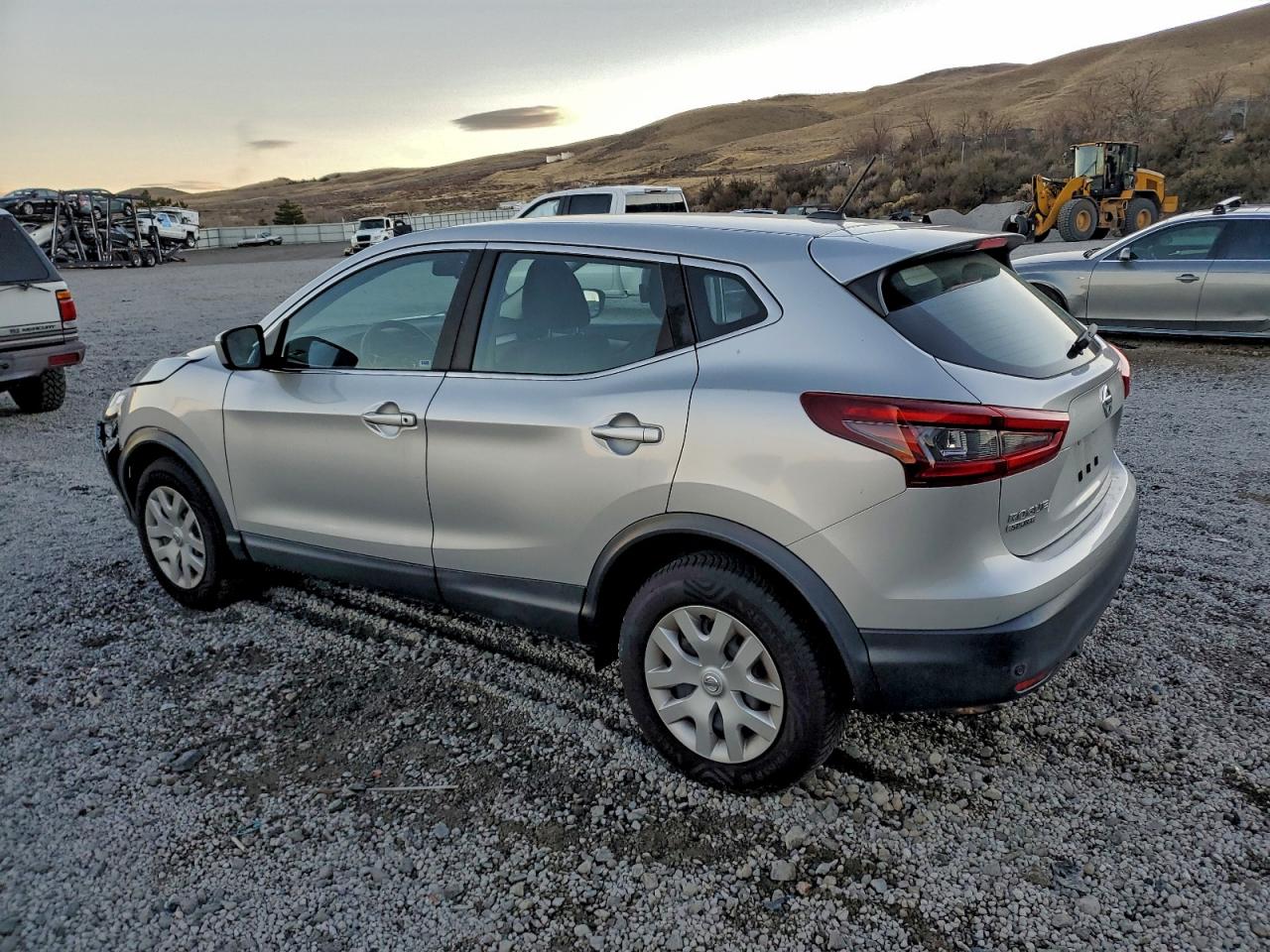 2020 NISSAN ROGUE SPORT S photo 2