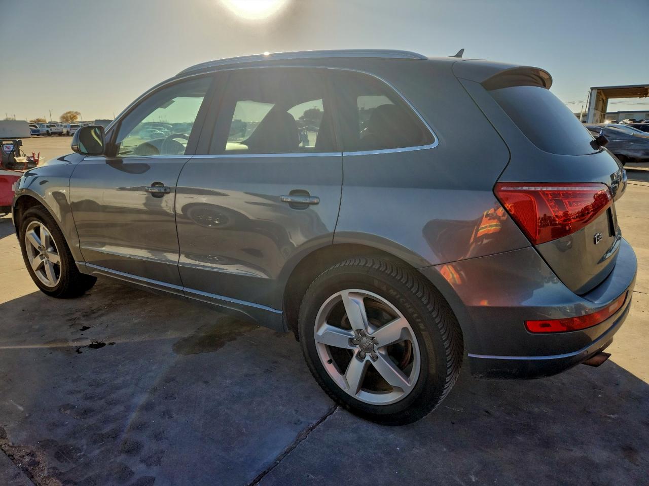 2012 AUDI Q5 PREMIUM PLUS photo 2