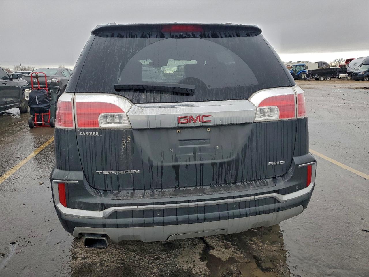 2017 GMC TERRAIN DENALI photo 6