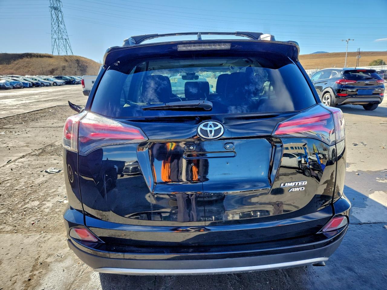 2017 TOYOTA RAV4 LIMITED photo 6