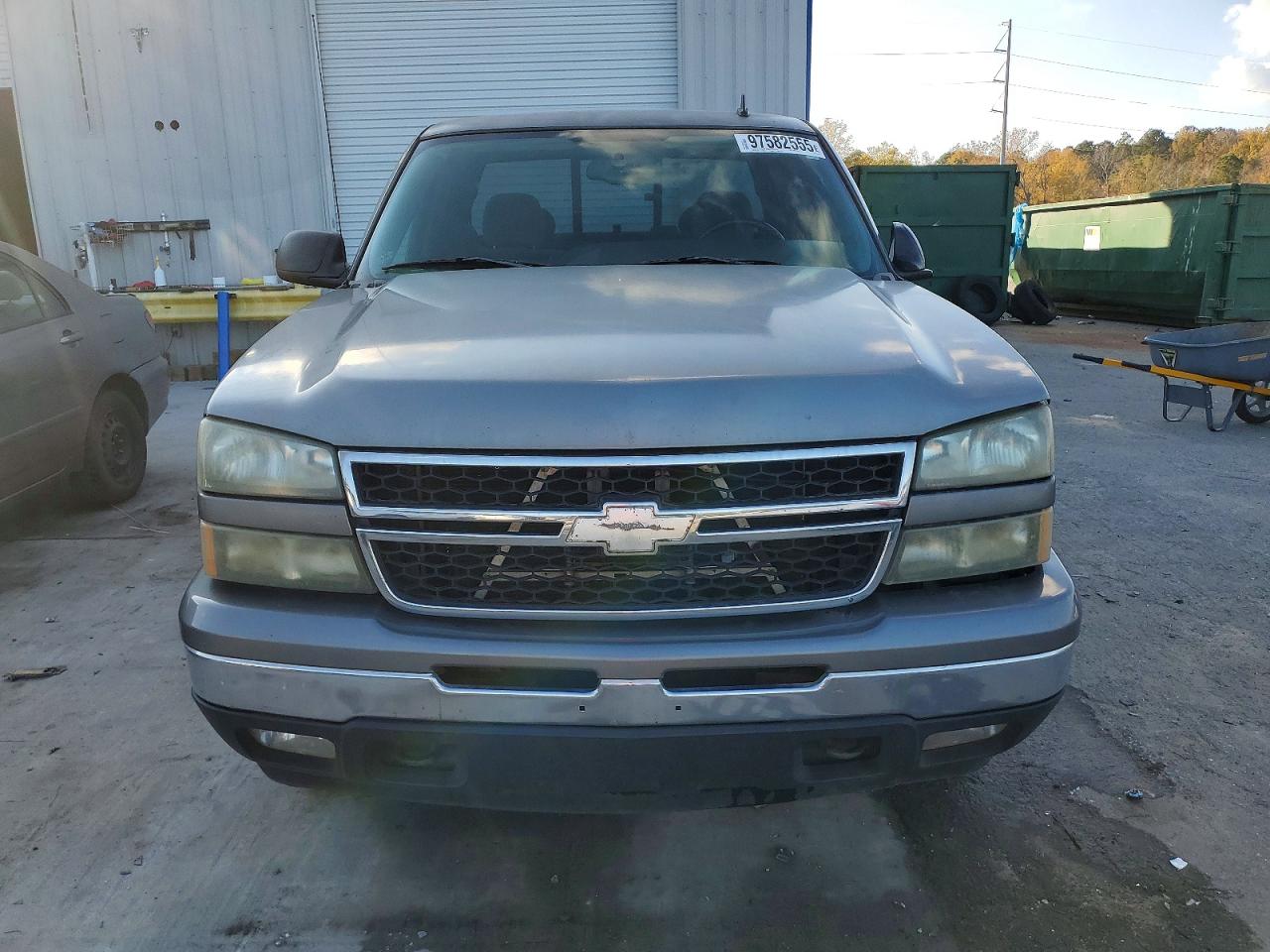 2006 CHEVROLET SILVERADO K1500 photo 5
