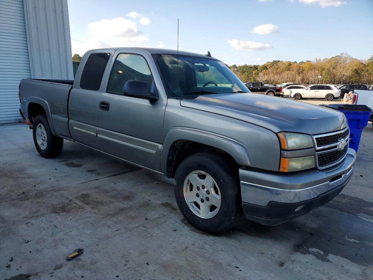 2006 CHEVROLET SILVERADO K1500 photo 4