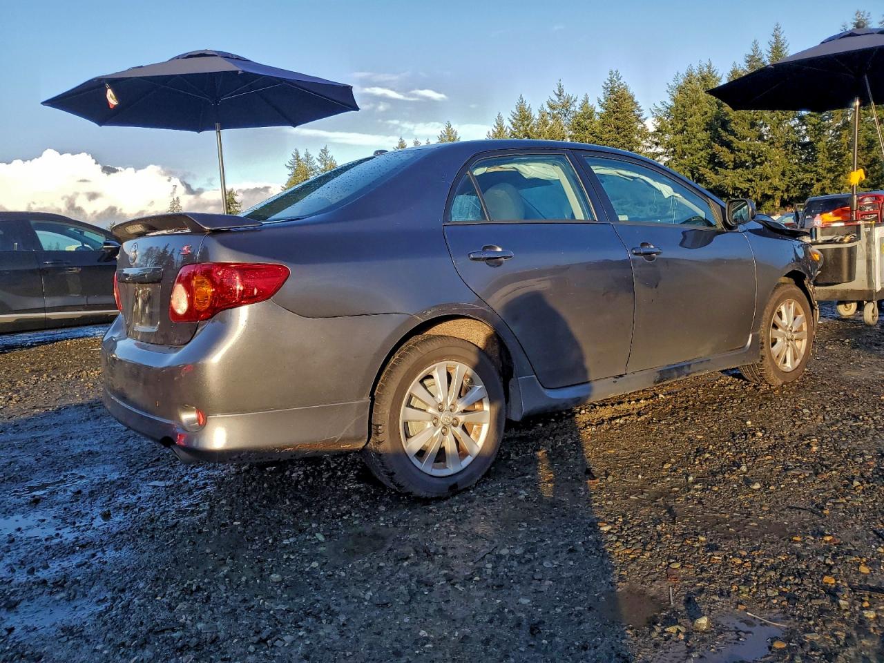 2010 TOYOTA COROLLA BASE photo 3