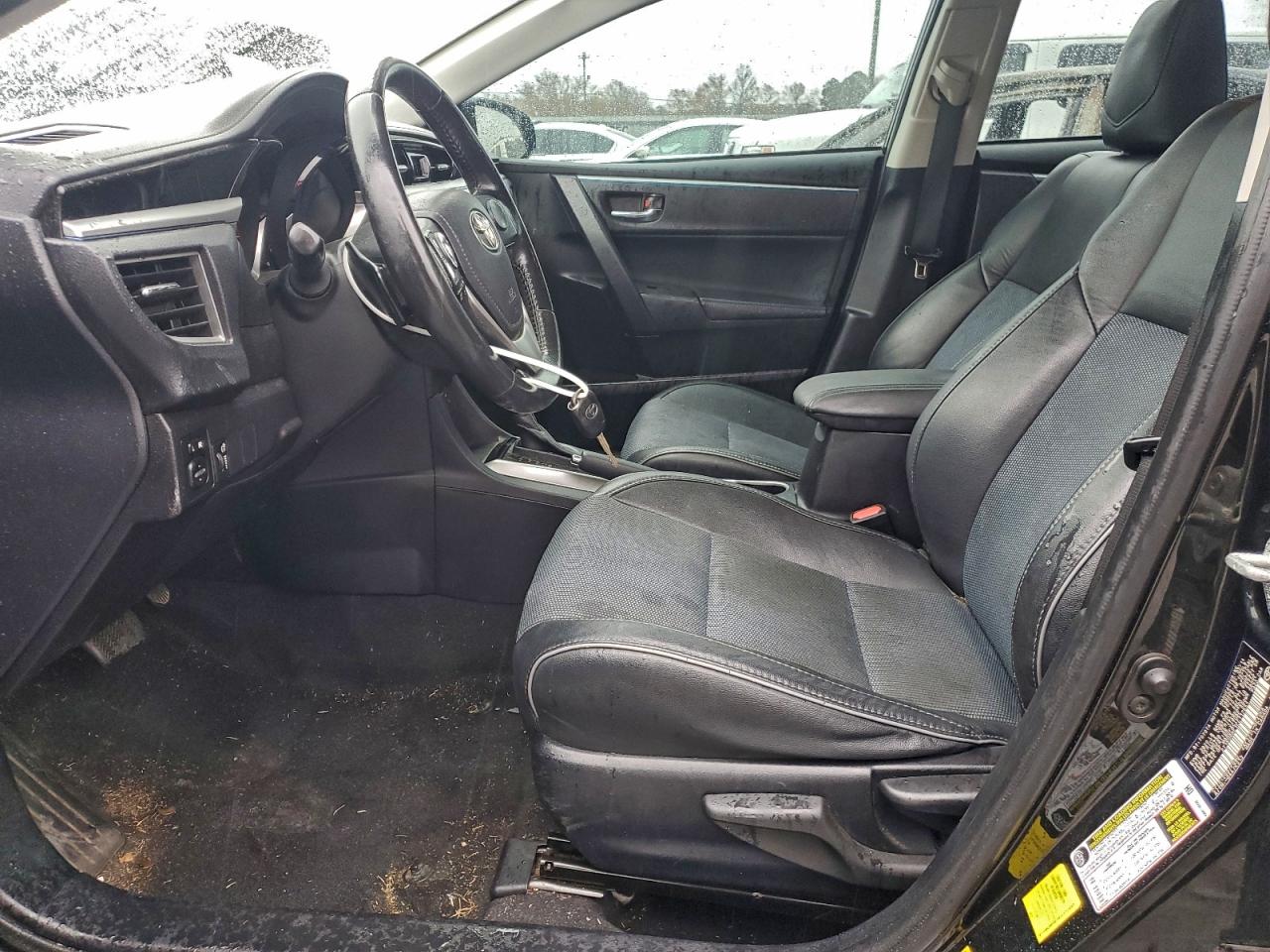 2014 TOYOTA COROLLA L photo 13