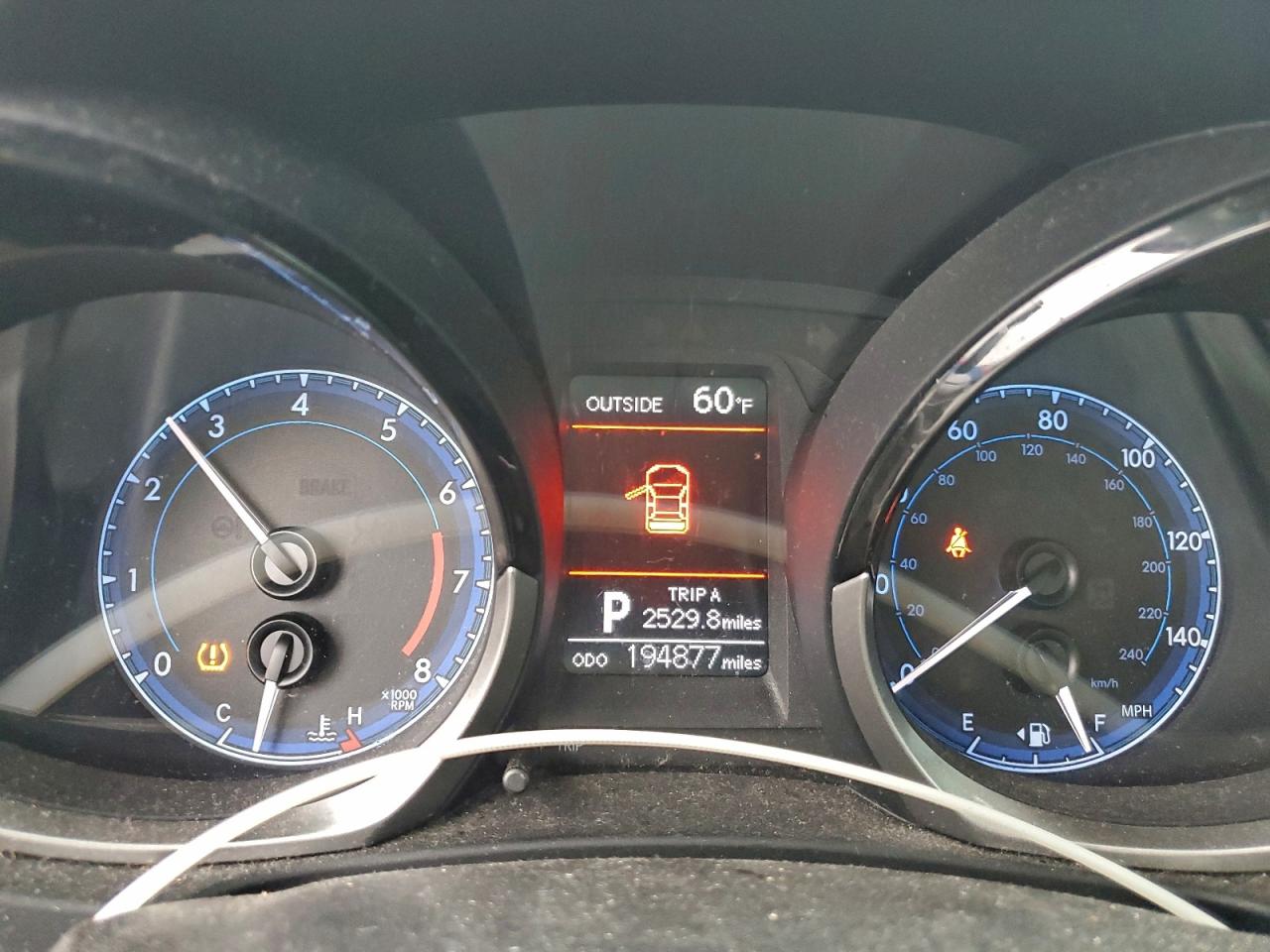 2014 TOYOTA COROLLA L photo 17