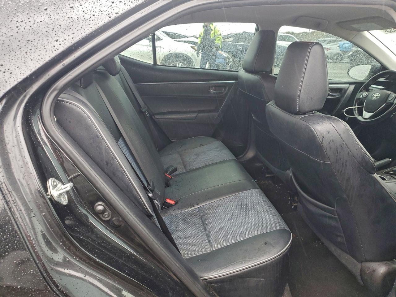 2014 TOYOTA COROLLA L photo 19