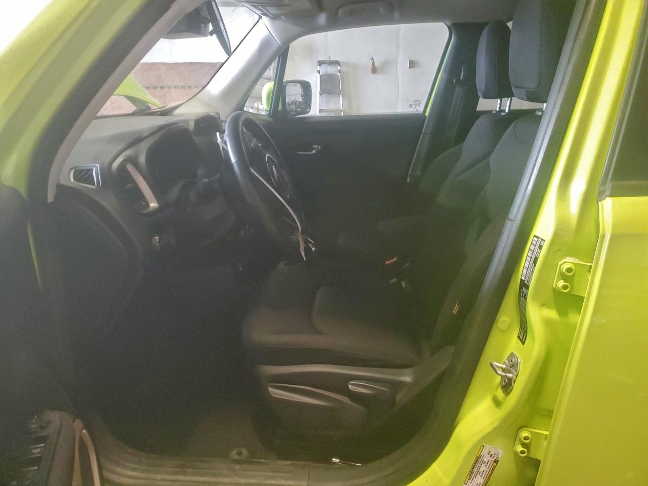 2017 JEEP RENEGADE LATITUDE photo 7