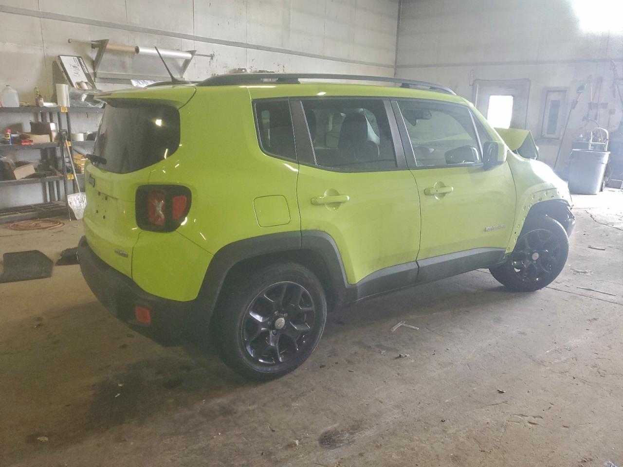 2017 JEEP RENEGADE LATITUDE photo 3